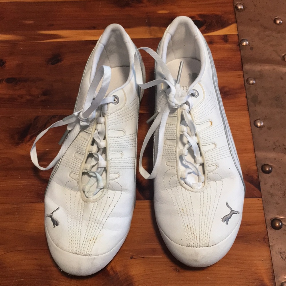 Puma tennis shoes